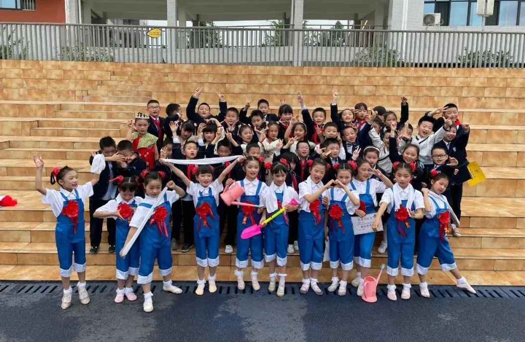 致敬劳动模范 做小小劳动者｜双流区实验小学外国语学校庆祝劳动节