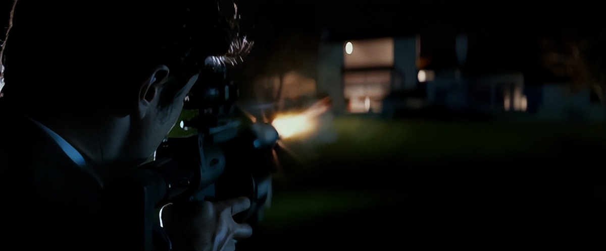 《疾速追杀2》出现的武器比第一部更多，大多数人都认不全