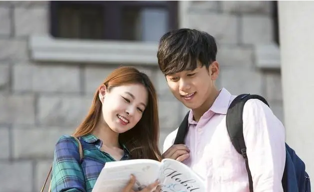 大学表白墙欢乐多，“恋爱圣地”变“翻车现场”，看后笑出鹅叫