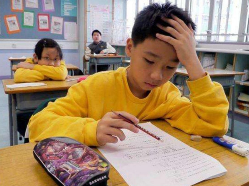 多地学校将新增新假期，有望实现“四学期制”？家长放心了