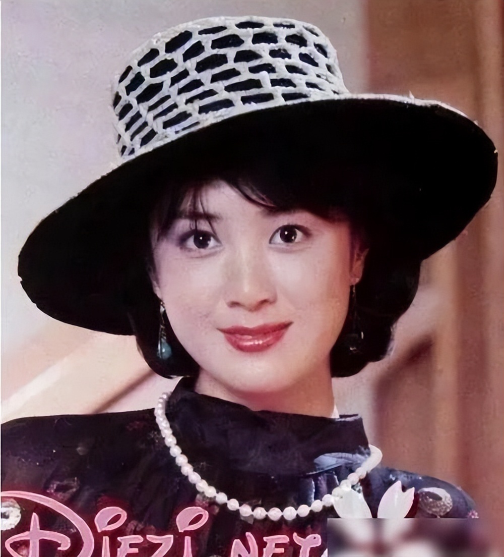 “最美妲己”傅艺伟的坠落史，人生没有后悔药