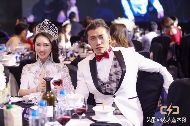 太平洋电影节特邀嘉宾一一美国导演编剧原泽乾