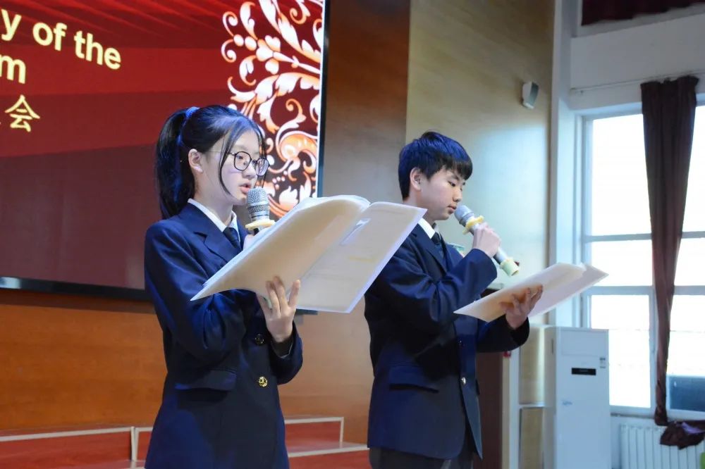 「天津华苑枫叶国际学校」期中表彰与优秀者同行，遇见更好的自己