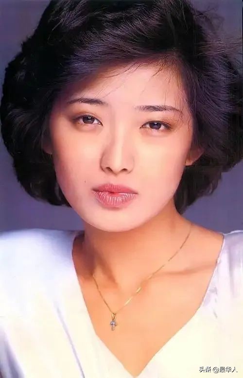 梅艳芳的情敌，被渣男耽误的昭和第一歌姬，她是如何从神坛跌落？