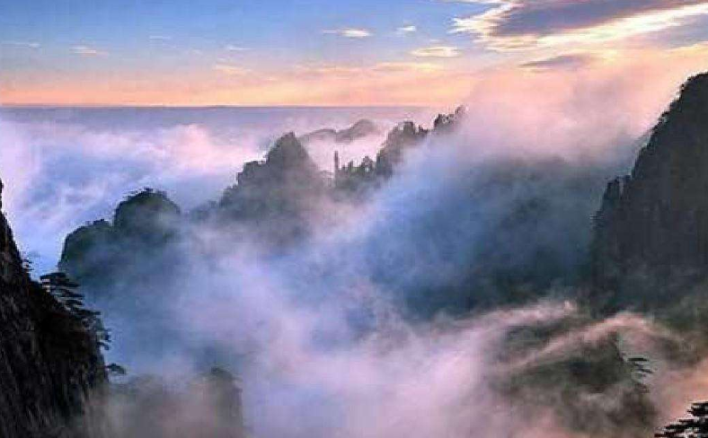 日照香炉生紫烟原文及翻译 日照香炉生紫烟的意思是什么