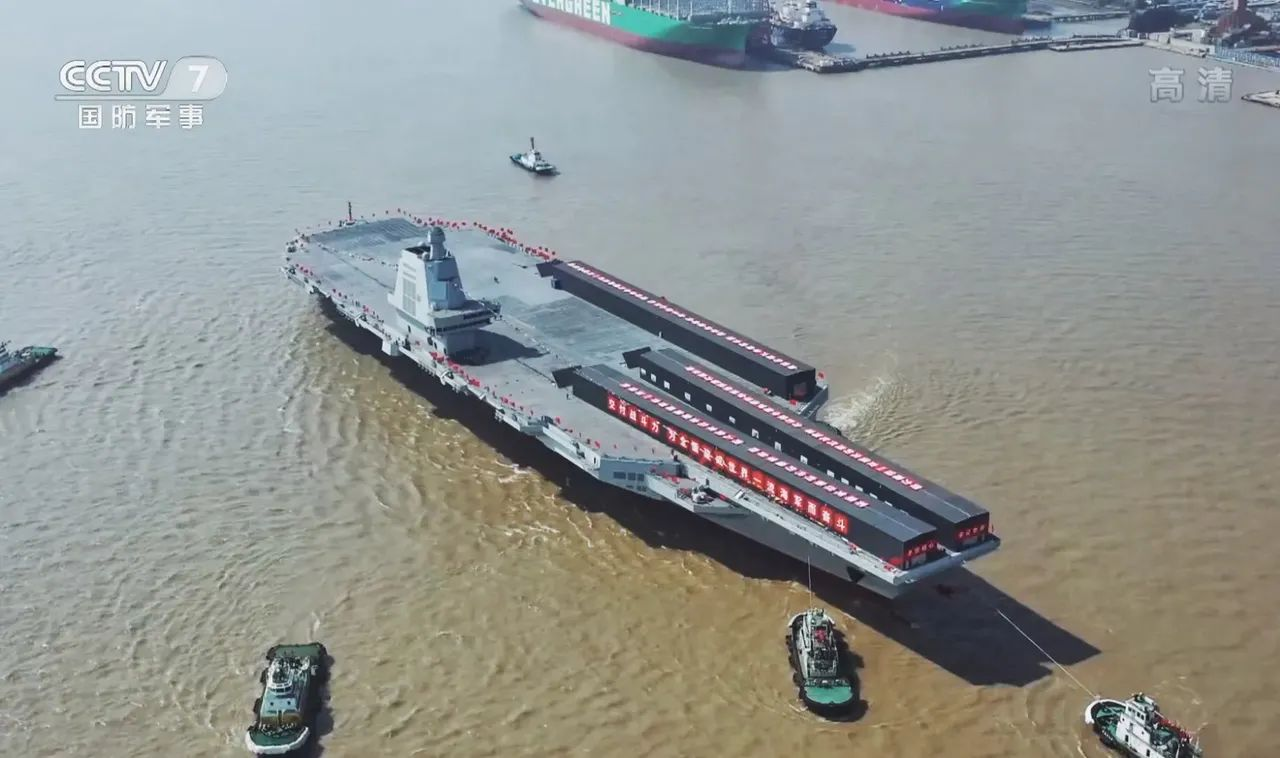 ���ƺ�ը���Ⱥ�ĸ���ѣ�003��ĸ����ˮ�ˣ�Ϊ�κ�20��������Ѷ