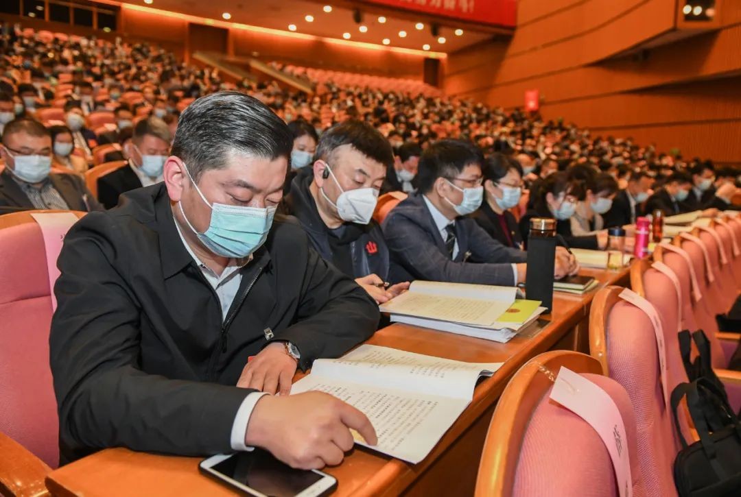 西安市雁塔区第十八届人民代表大会第一次会议开幕