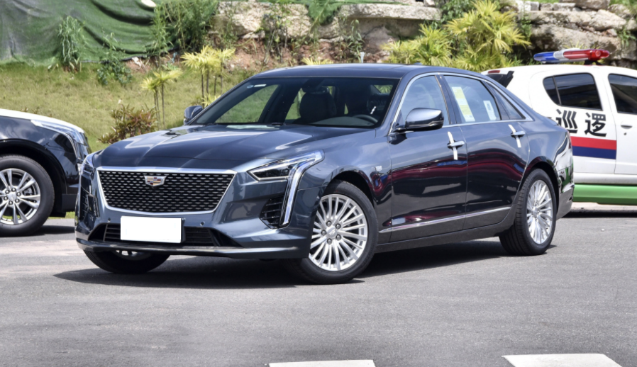 比起宝马7系来说,凯迪拉克ct6的定价要亲民不少,它的指导价才39.