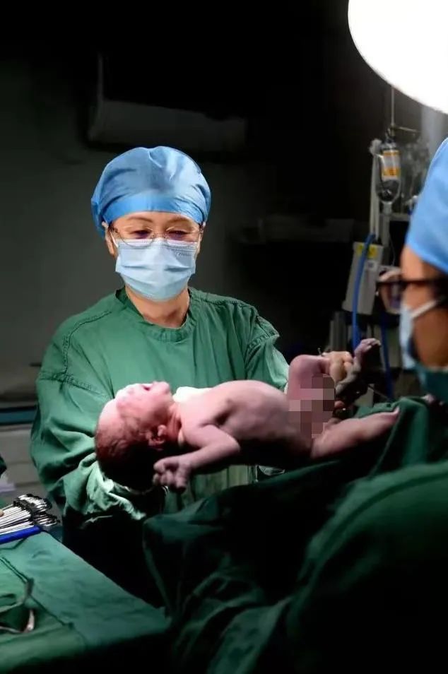 泉州好医生第090篇丨张茹：她的幸福感 来自每一个新生儿的啼哭