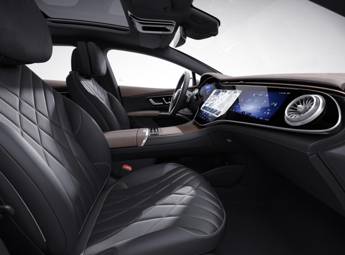纯电动轿车豪华天花板，奔驰EQS正式上市售107.96~151.86万元