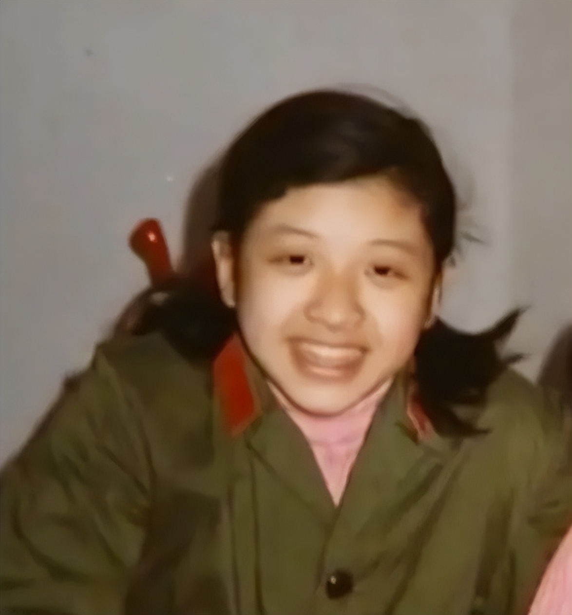 不仅名气大，军衔也高到吓人！这12个明星，个个一身正气堪称清流