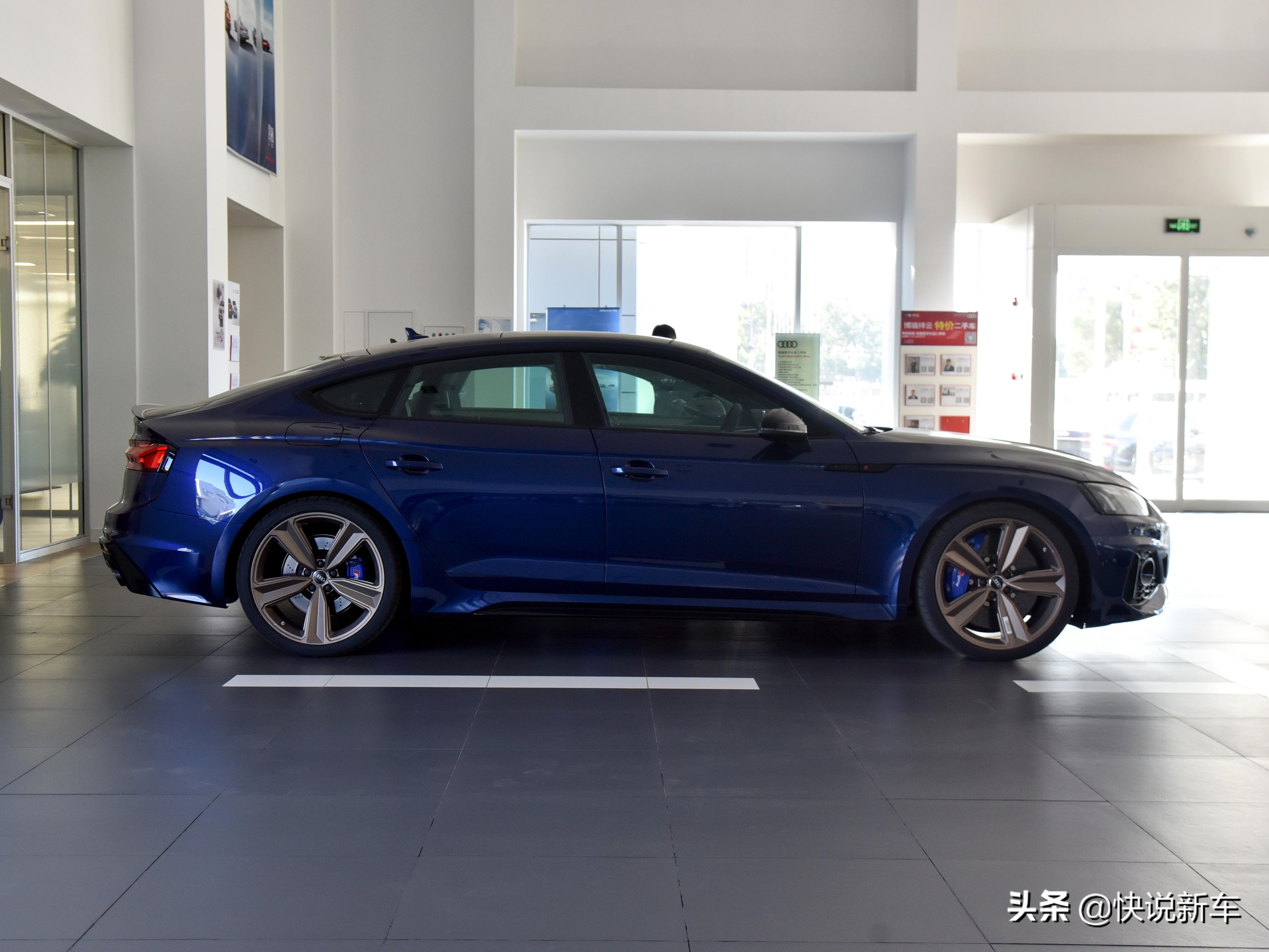 运动健将,2.9t v6双涡轮,矩阵大灯,实拍奥迪rs 5