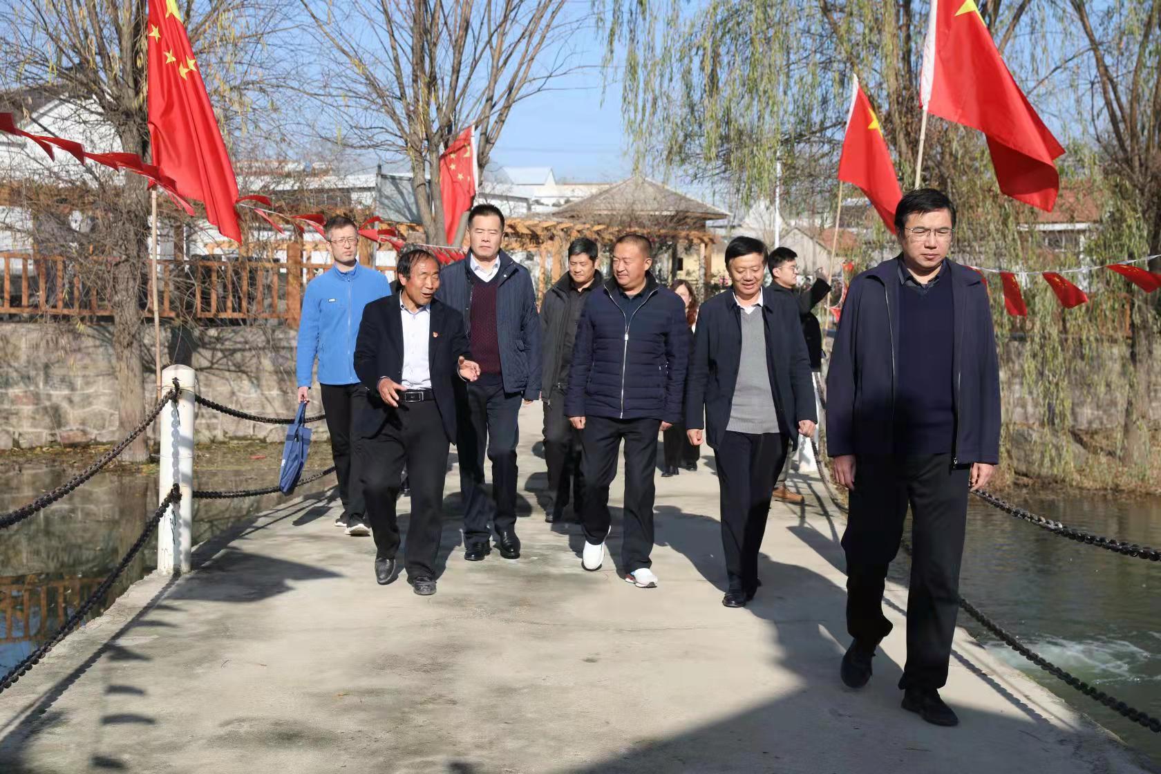 郑城镇组织开展省派第一书记现场观摩活动