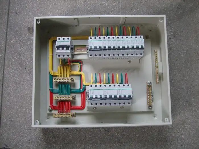 用电设备负荷计算原则(单相用电设备的负荷计算应遵循哪些原则?)