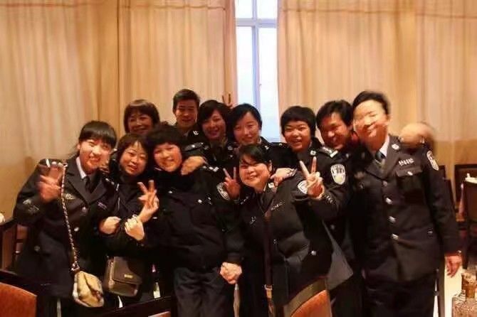 警徽闪耀一一记第二个人民警察节 作者：七团王抗林
