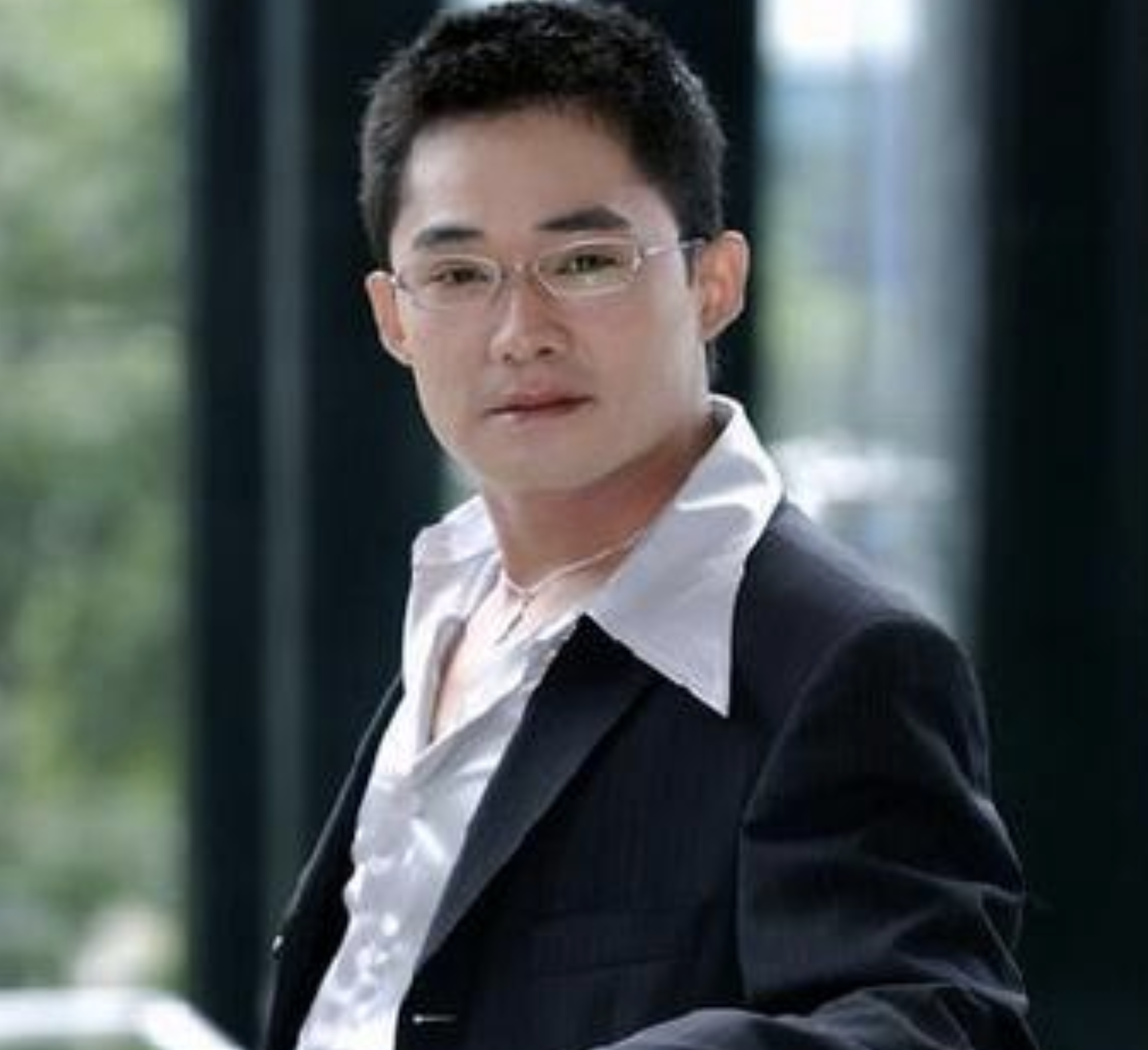 于佳卉:17岁出道,为爱"隐退"却遭前夫背叛,最后烧炭自杀