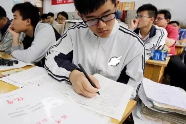 私立学校2年后将被取缔？老师和学生该何去何从