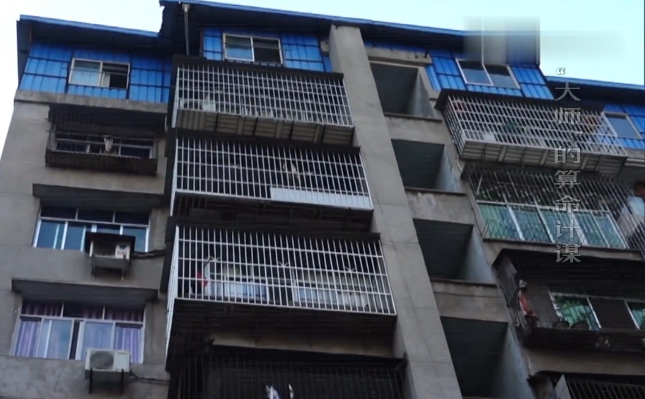 2019年，17岁的女孩被捕，“大师”杀戮，当他被捕时，他被捕：我的肾脏短缺