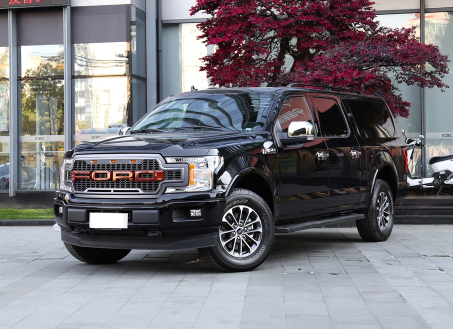 四驱福特猛禽MPV款实车到店，7座布局车长5米9，无报废年限可进城