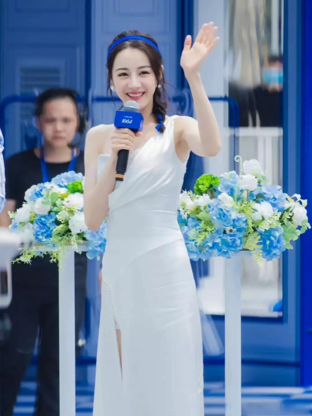 迪丽热巴也配上了保安？