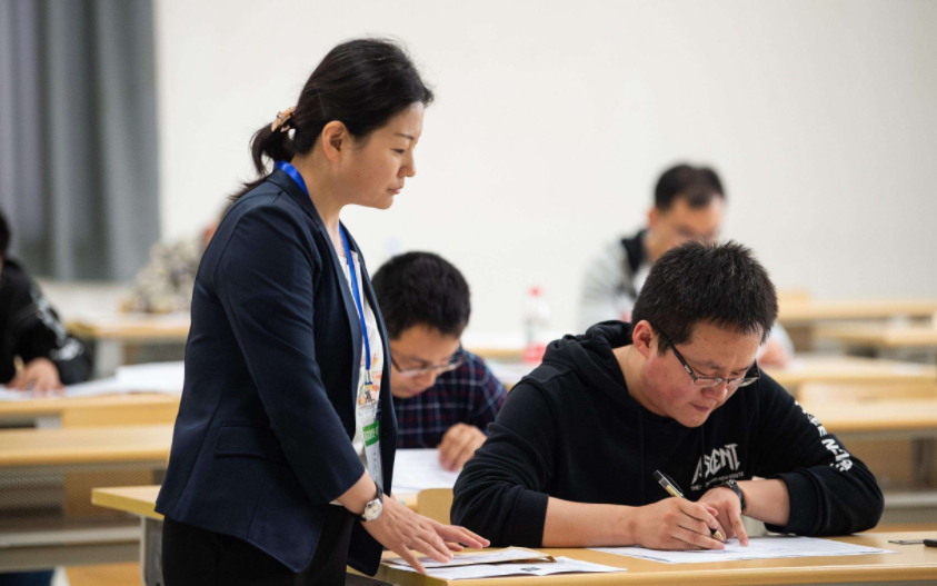 普本生考研有多难逆袭，看了这张复试评分表，二本生“累觉不爱”