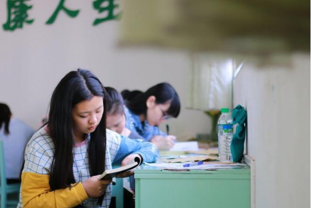 你读的大学含金量够吗？北大公布2022保研名单，外校占比60％以上