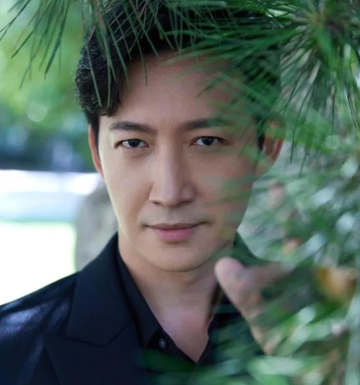 演员王阳，错过蒋欣，高调表白小师妹，表示余生一定不会辜负