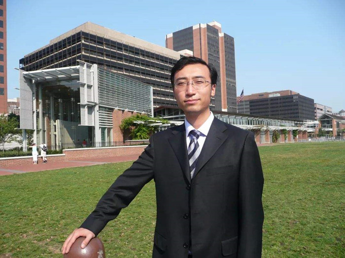 李永乐：清华北大高材生，因网课火遍全网，为何被传