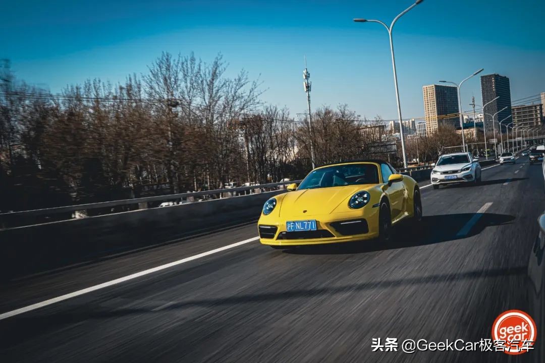 时光留下的那些印记——试驾保时捷 911 Targa 4S