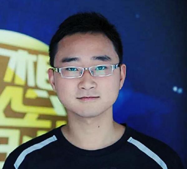 他高考作文仅6分，字体无人能识却被破格录取，可他却气走了导师