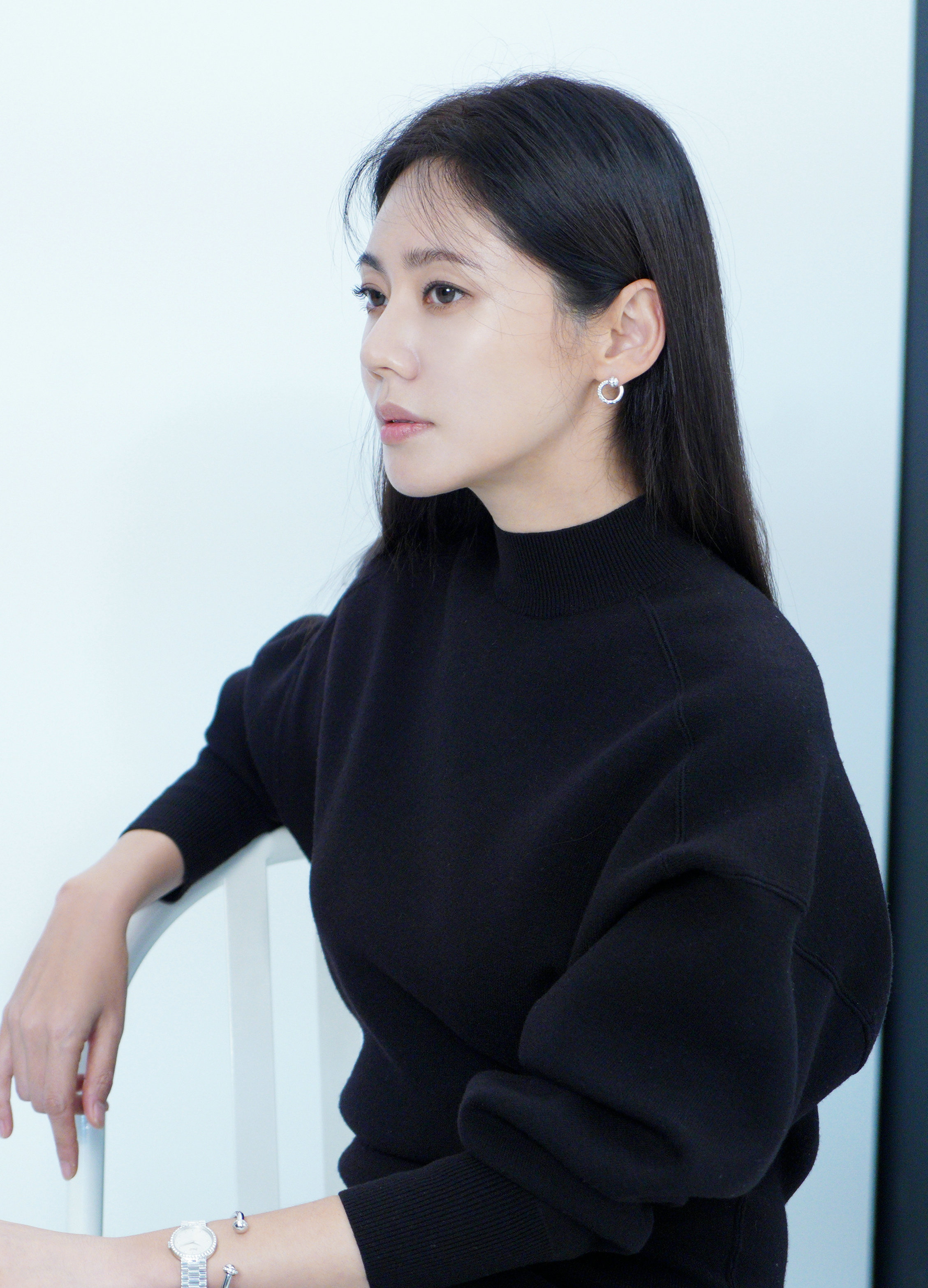 秋瓷炫高清壁纸，嫁入中国的韩国女星