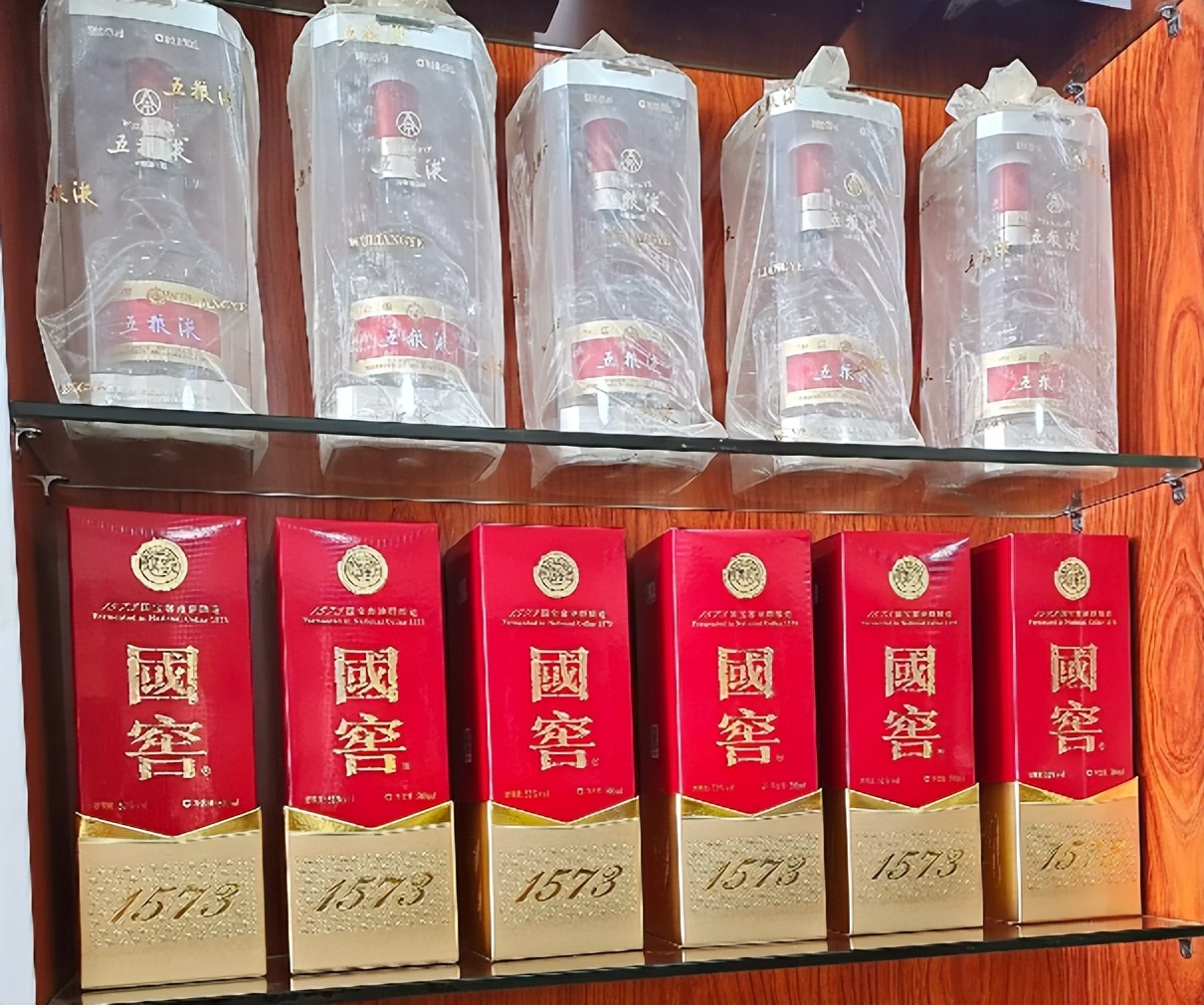 都是高檔酒，普五、國窖1573誰更勝一籌？行家：差別很大弄懂再買