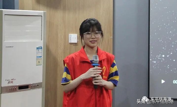 五一“书香馥郁，传递爱心”高中生社会实践服务活动