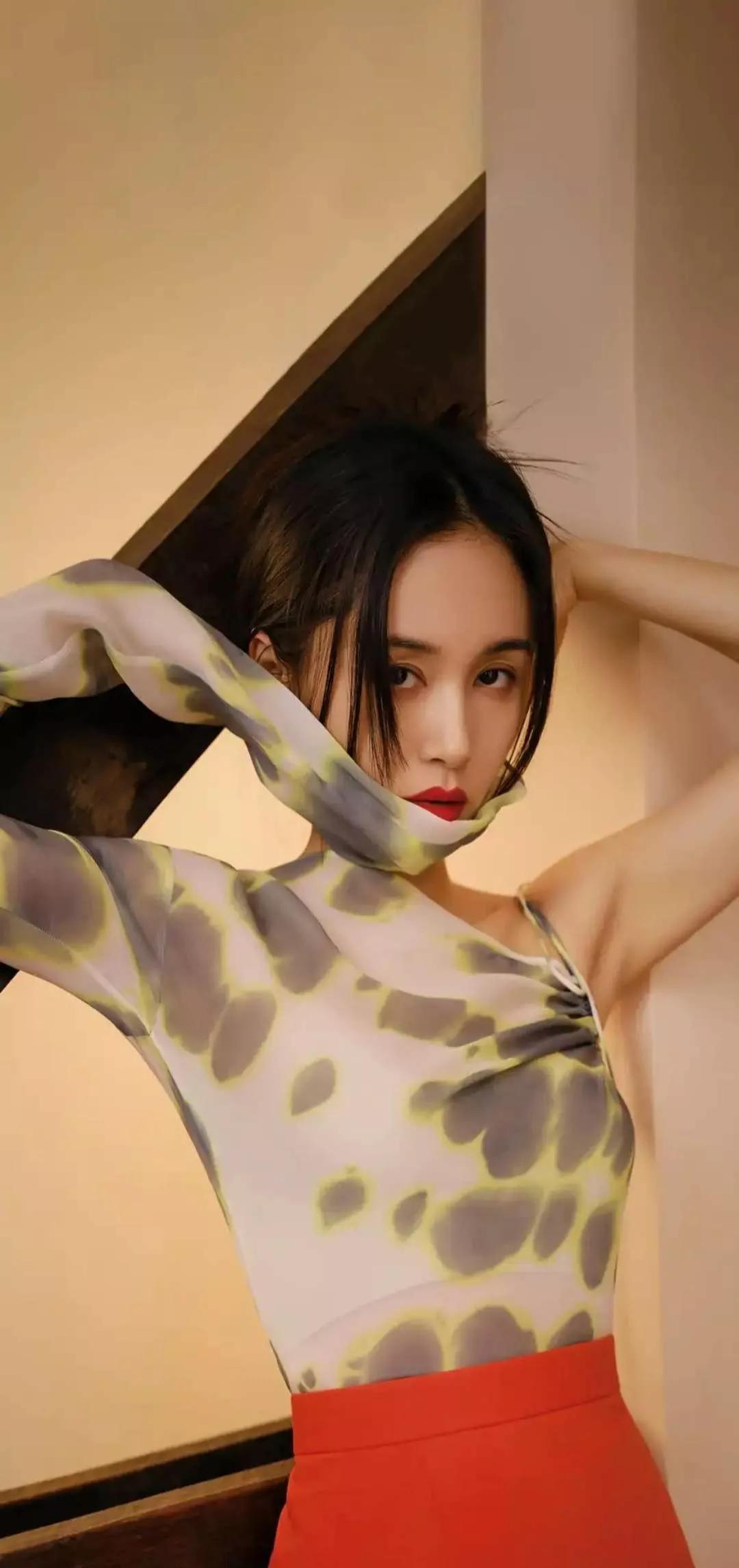 手机大片，女星王子文、李沁和毛晓彤