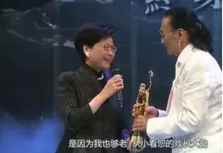 港片里“能够排进前五的黑老大”：周润发才第3，于荣光落选了