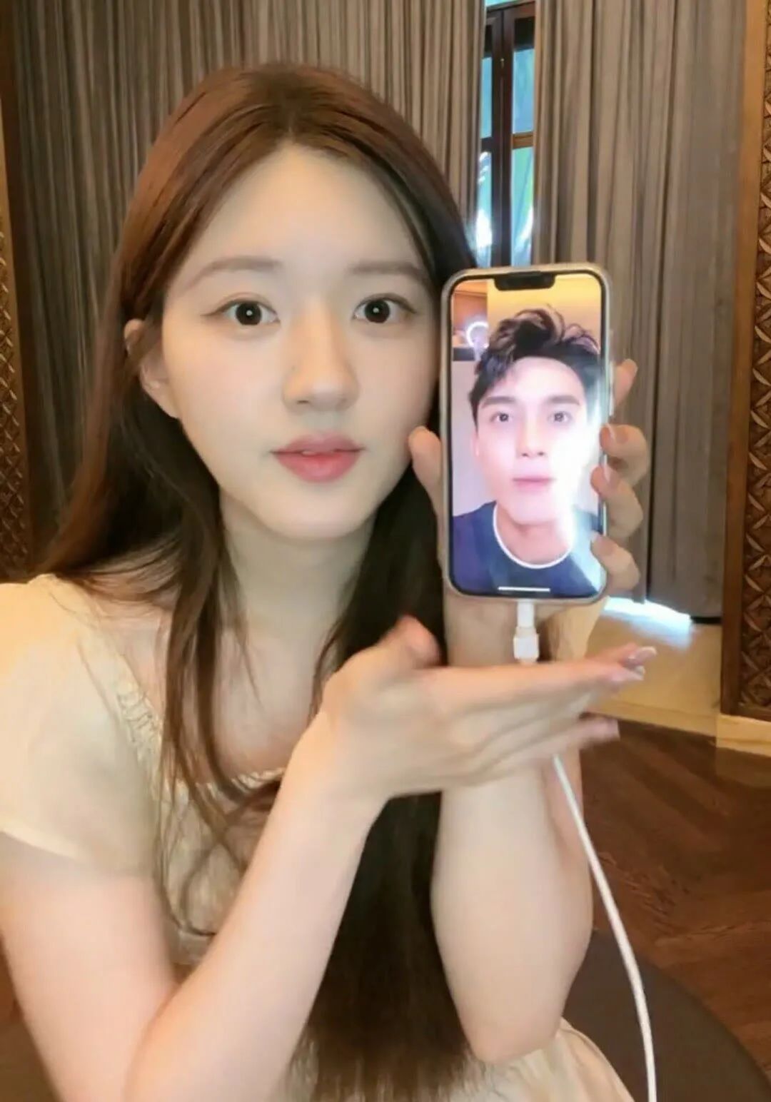 「星汉灿烂」吴磊×赵露思情侣壁纸头像