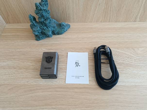 三口同发皆快充-努比亚氘锋 65W氮化镓充电器评测