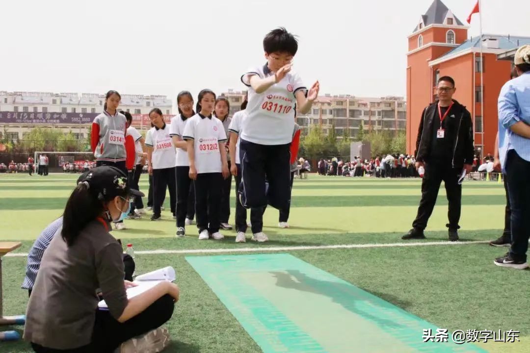 萊西市濟(jì)南路中學(xué)“三讓”系列活動(dòng)(圖15) 萊西市濟(jì)南路中學(xué)“三讓”系列活動(dòng)(圖15)
