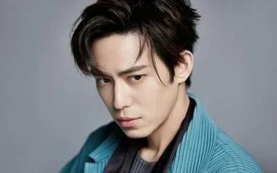 向华强、王思聪不敢碰的演员，被称作“黑道太子爷”的：陈楚河