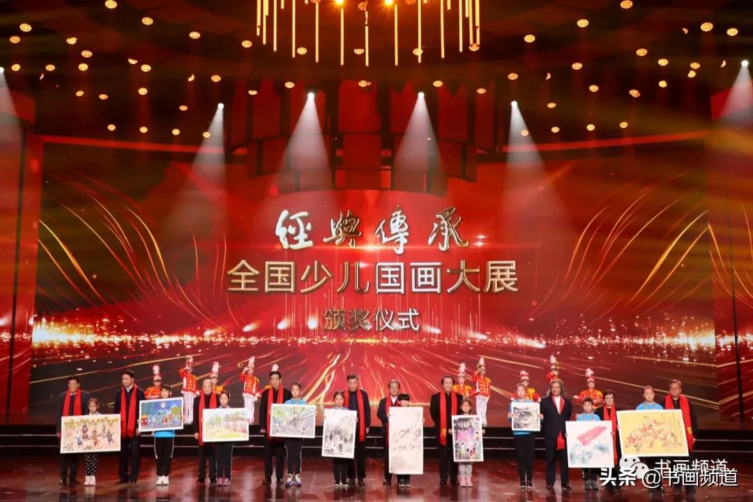 启航2020央视元旦晚会节目单(奏响艺术为人民的时代强音 历届“大美之春”春节联欢会精彩回顾)