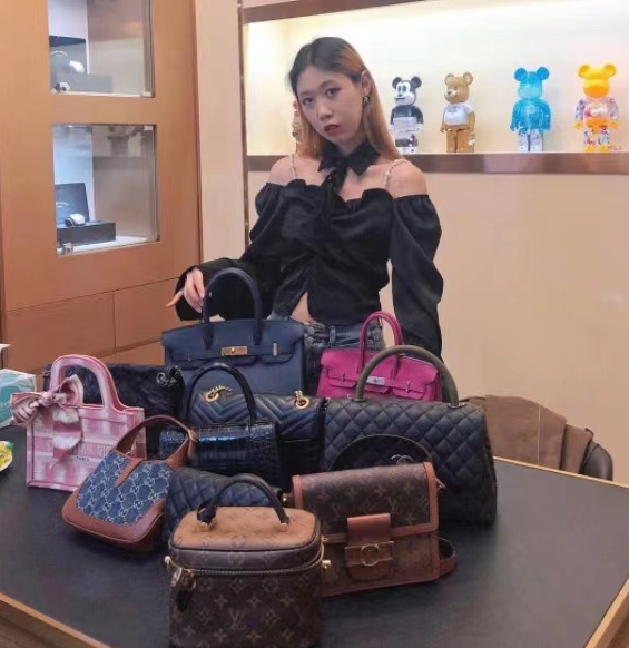 大学生一个月该有多少生活费？1500元算不算低标准，学生们如何说