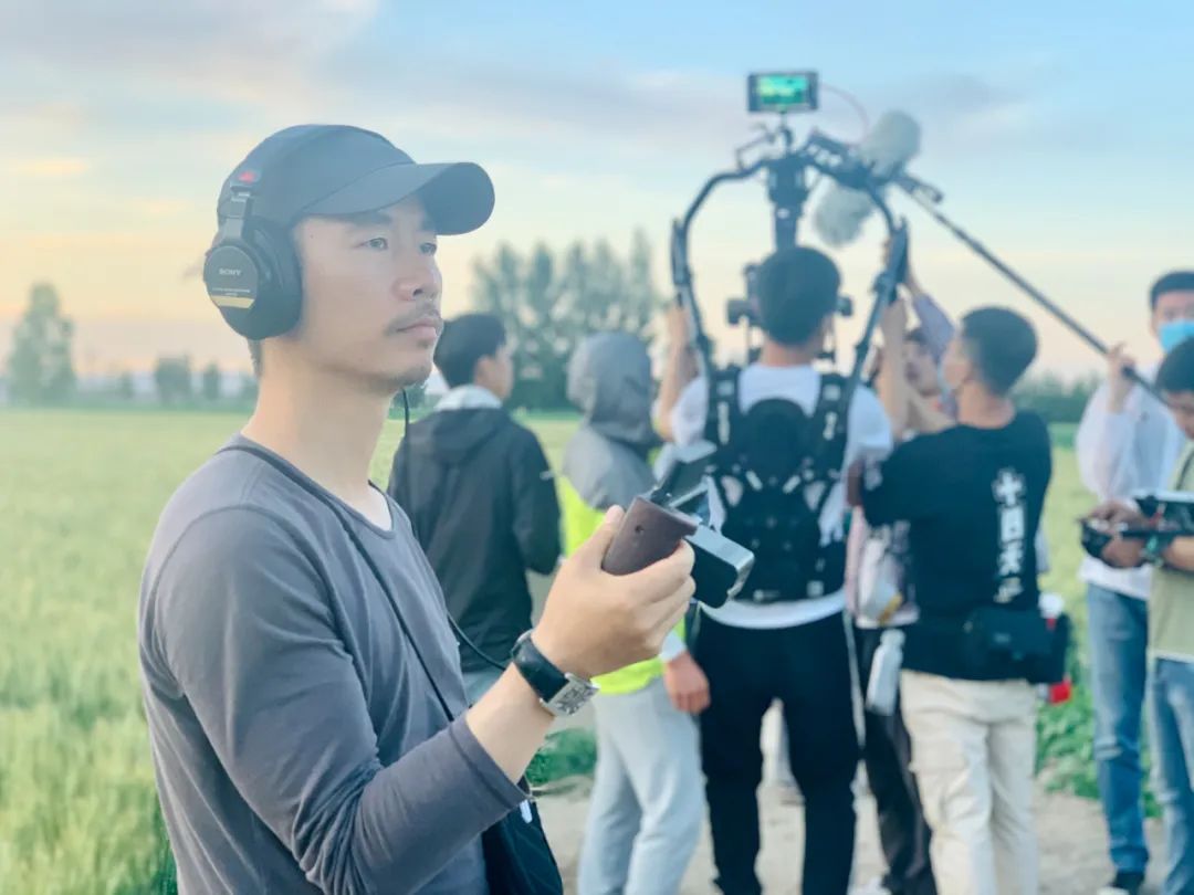 久违了，撤档重来，他真的好难