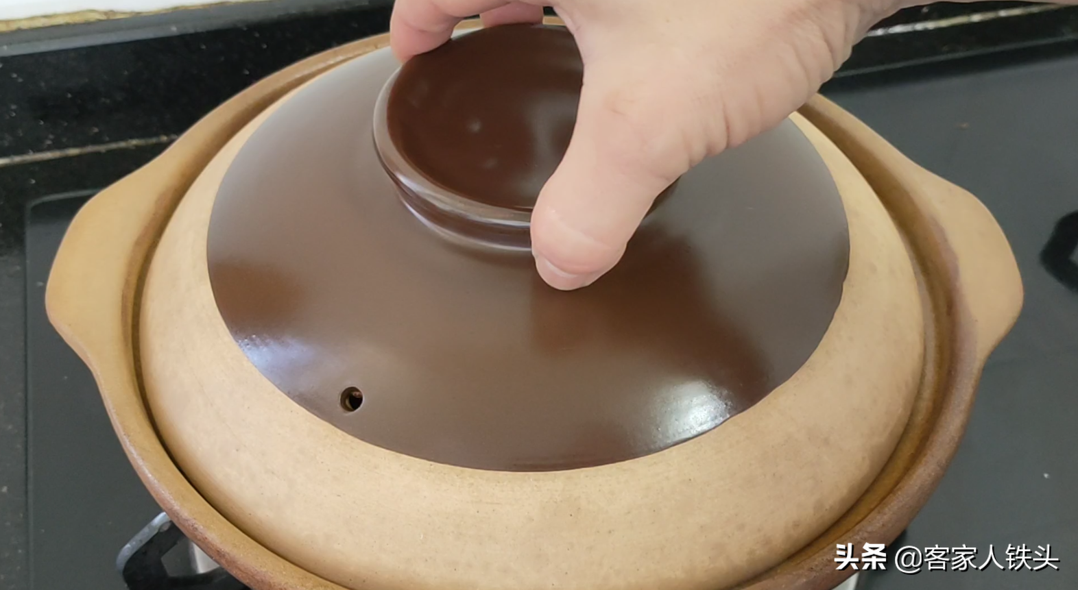 大虾还白灼？别老一套做了，这做法才过瘾，5分钟出锅，鲜嫩味美