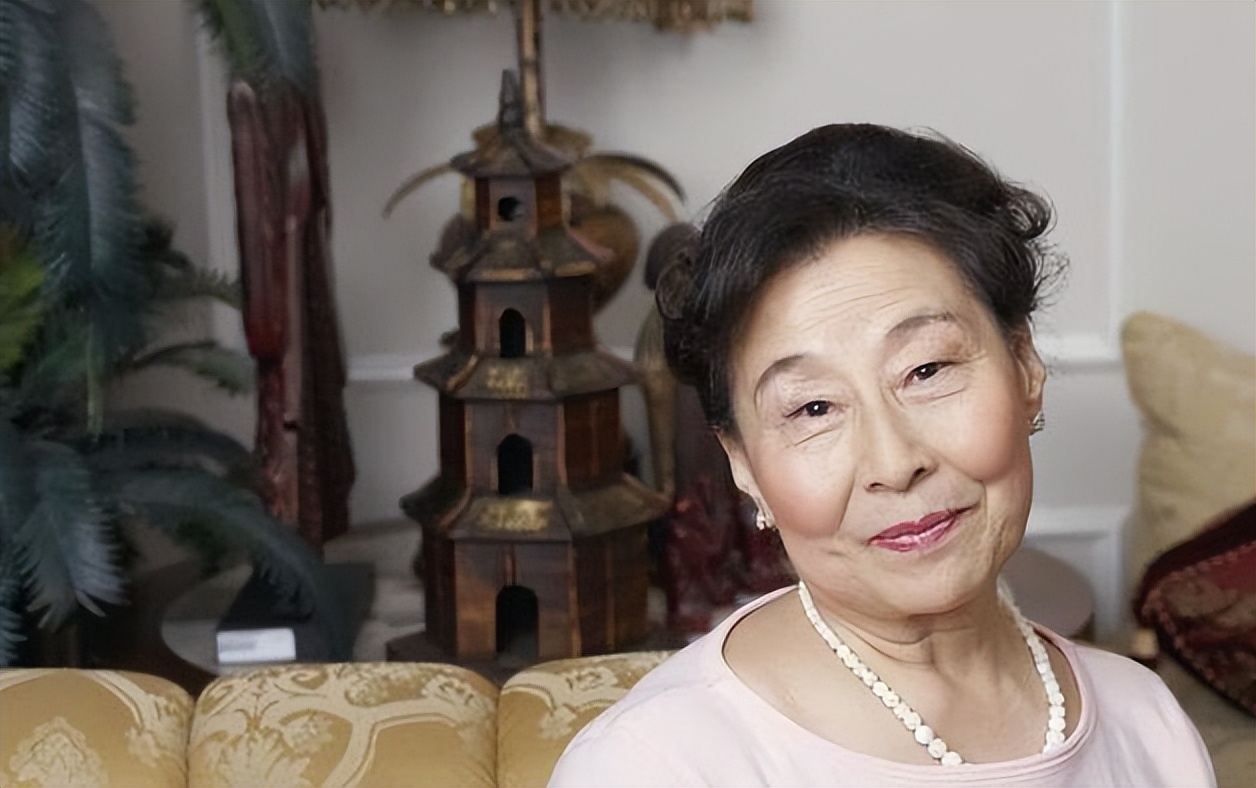 我叫马秀琴,家住湖北襄阳,年轻的时候我没有自己的生活,每天都扮演了