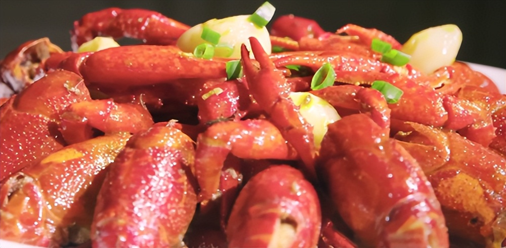 在殡葬专业上课，每天认真学习如何把人送走