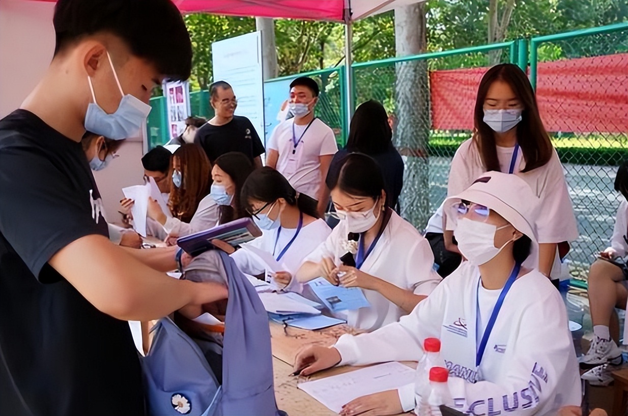 大学录取通知书的“神秘编号”，若是001可不一般，考生要了解