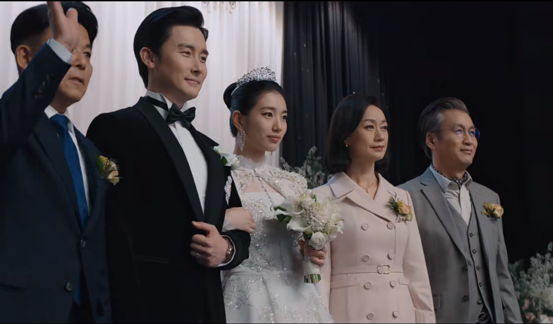 如何识别“真假白富美”？韩剧《安娜》造假骗倒上流社会