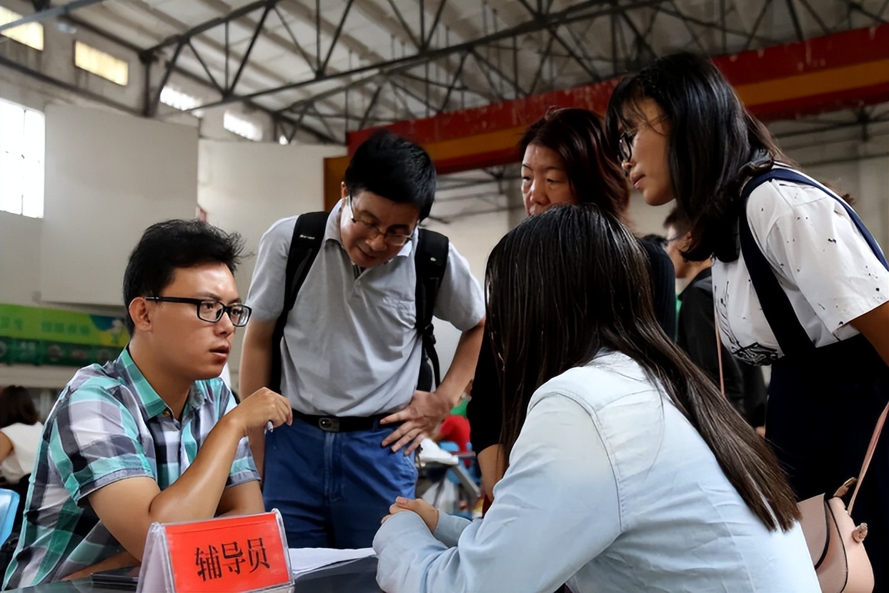 国家电网“青睐”的5所大学，有机会拿到铁饭碗，有你的大学吗？