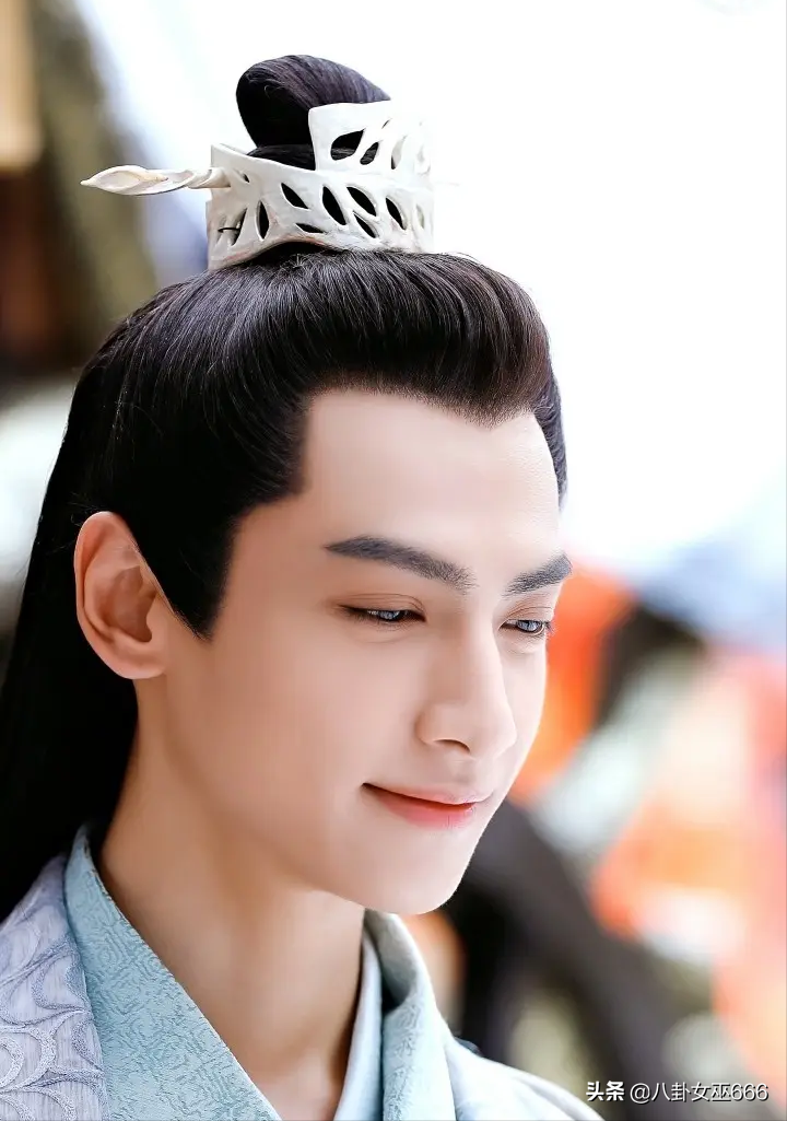 现代装大帅哥,古装变"丑男",这8位男明星为何不适合扮古人?