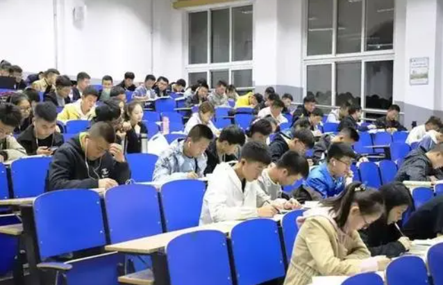 985大学排名重新洗牌，北大力压清华一头，复旦大学遗憾跌出前五